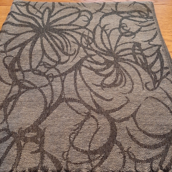 Ladies scarf - Picture 7 of 7